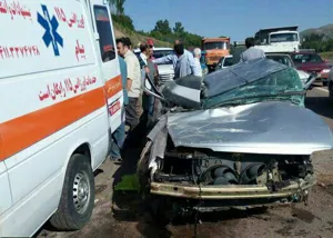 واژگونی پژو , سه تن را راهی بیمارستان کرد