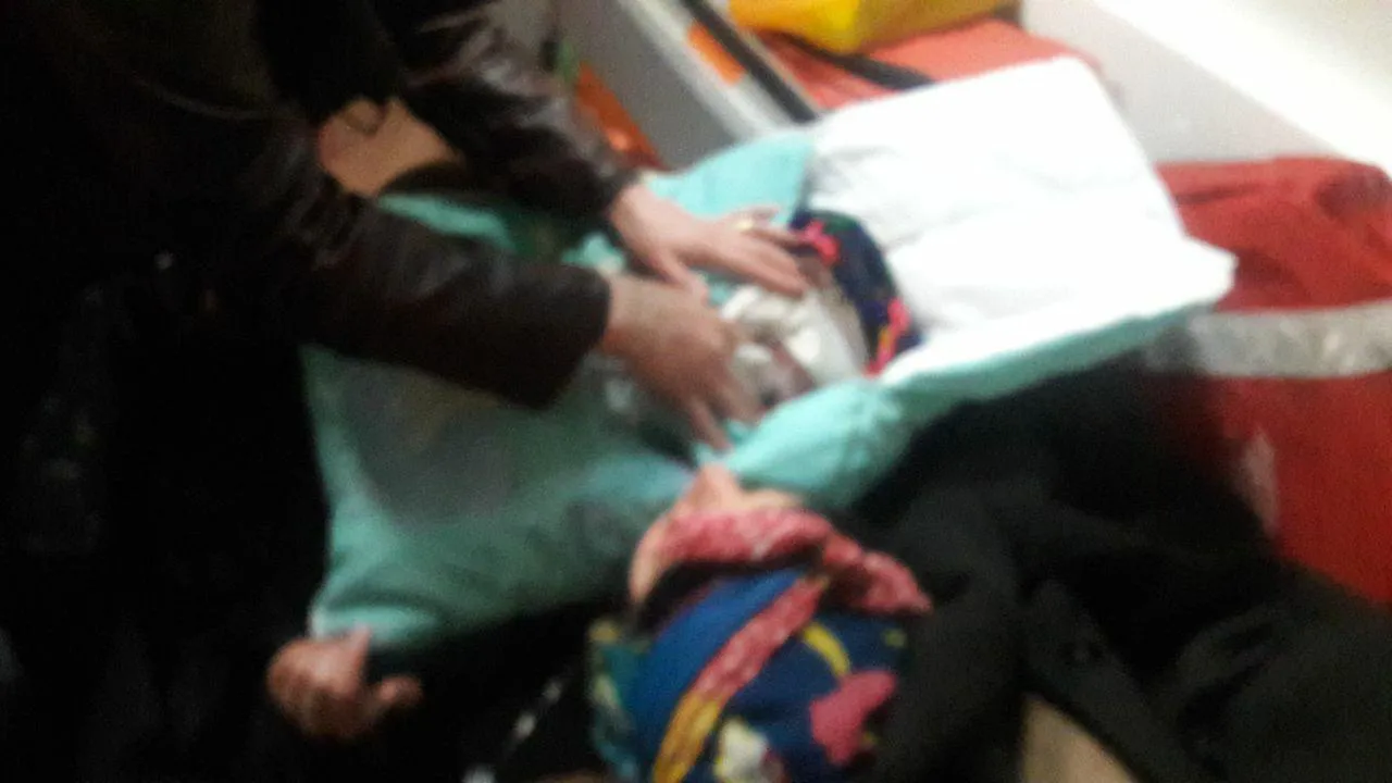 نوزاد عجول داخل آمبولانس پایگاه اورژانس ینگجه دیده به جهان گشود