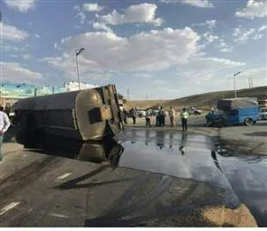 واژگونی مرگبار کامیون حمل سوخت در محور خواجه ورزقان 