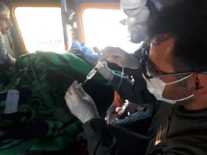پرواز بالگرد اورژانس برفراز شهرستان ملکان
