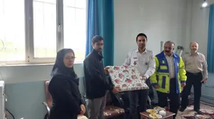 در ششمین روز هفته سلامت صورت گرفت؛ تجلیل دکتر قدیمی از کارشناس ایثارگر اورژانس سراب