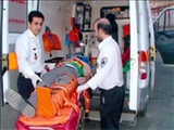 تصادف تریلی و اتوبوس، راه بندان چندکیلومتری ایجاد کرد/واژگونی مینی بوس10تن را راهی بیمارستان کرد 